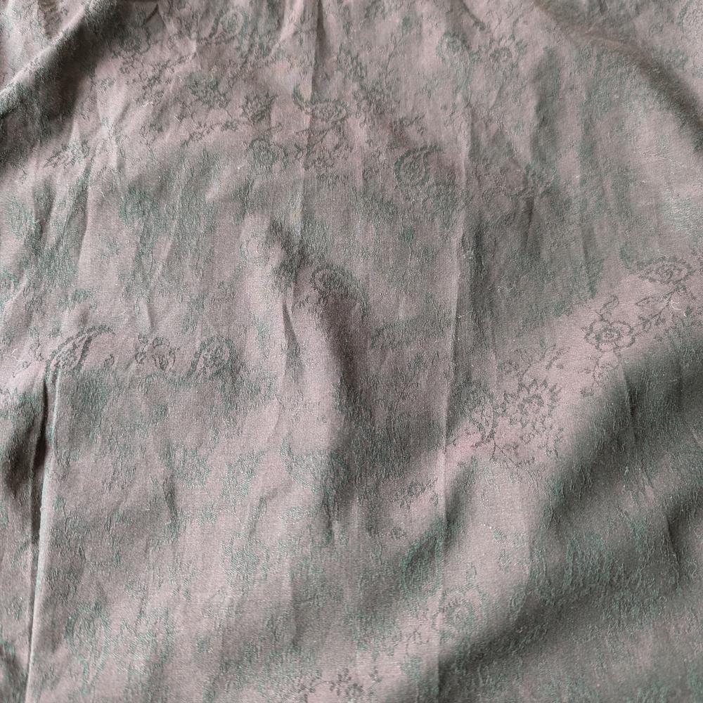 Express | Size XS 13-13.5 Men | Buttondown | Purple Paisley - Picture 6 of 6
